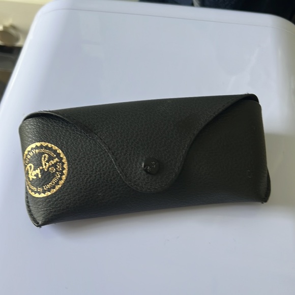 Ray-Ban Aviator’s - Picture 5 of 6